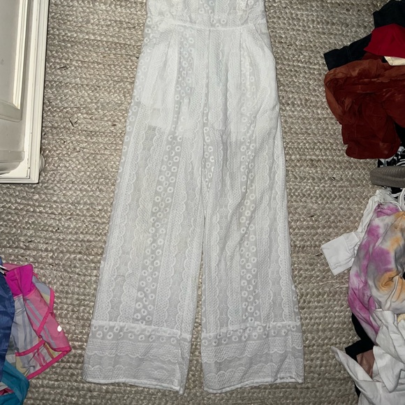 Bae Vely Lace jumpsuit - Picture 2 of 4